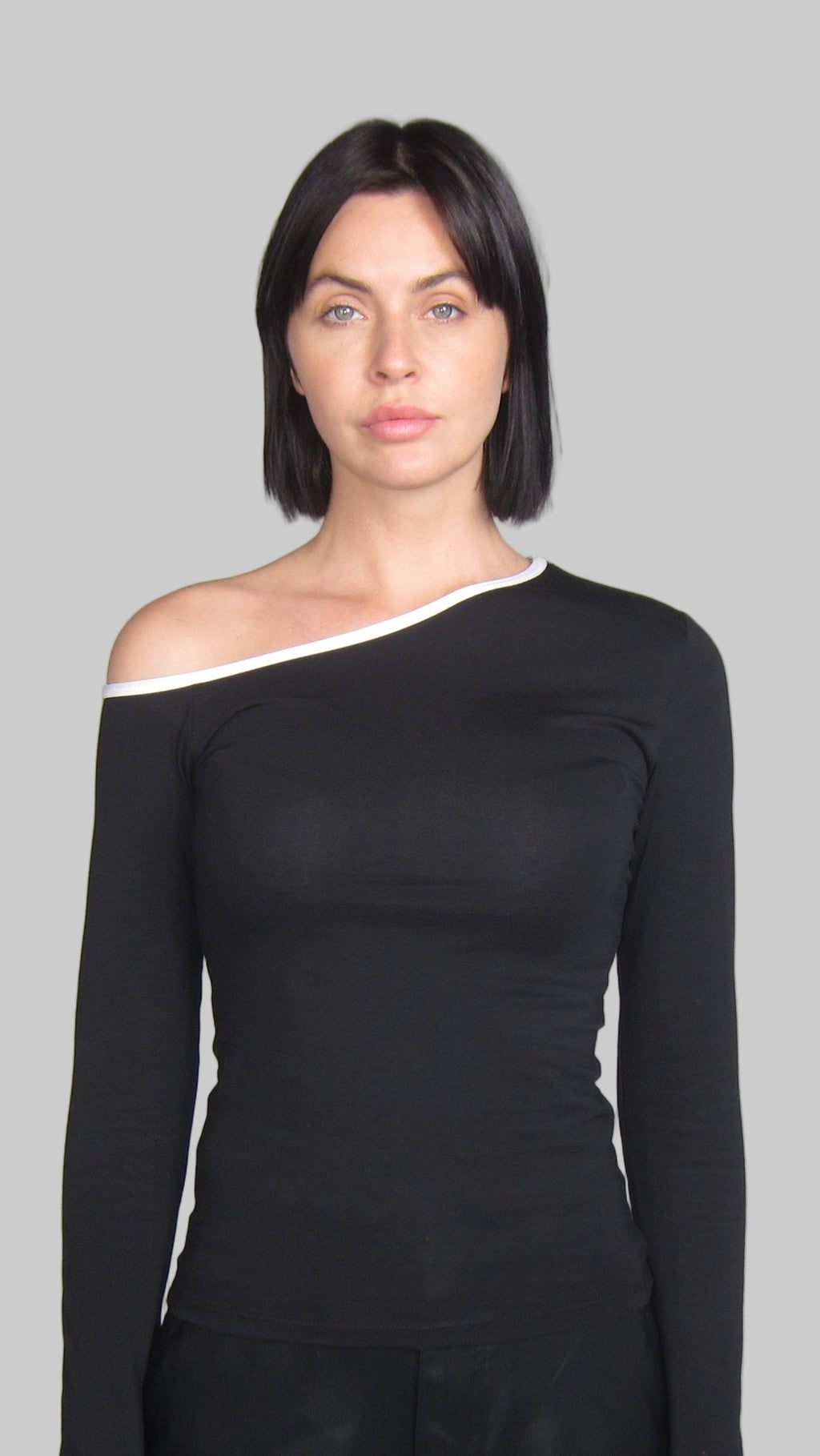 The Inverse One-Shoulder